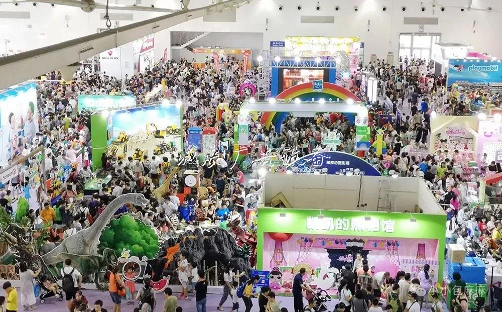 邯鄲首屆玩博會(huì)終于來(lái)啦宣傳欄！國(guó)慶黃金周給你嗨玩到盡興