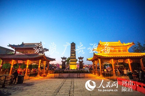 河南洛陽(yáng)探索文旅融合:讓文化"活"起來(lái)
　　古都洛陽(yáng)已經(jīng)成了新晉“網(wǎng)紅”。
　　在某視頻平臺(tái)的“打卡”榜上，<a href=